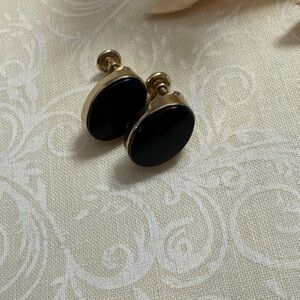Vintage VAN DELL 12 Gold Filled Black Onyx Screw Back Clip on Earrings